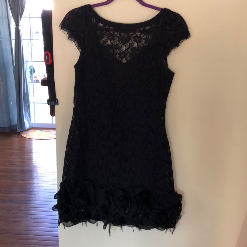Jessica Simpson black lace feather dress!